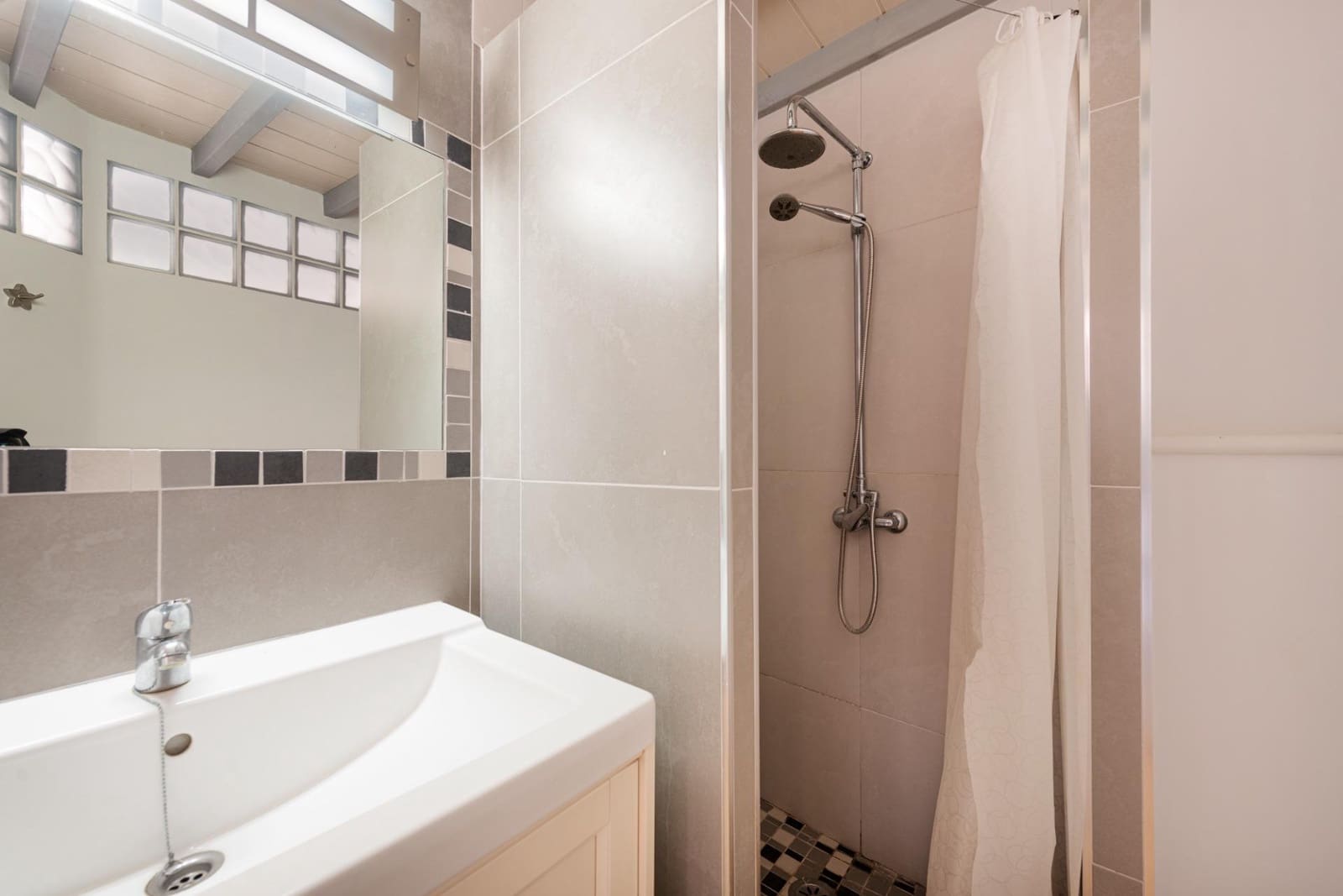 3 makuuhuone Omakotitalo myytävänä paikassa Alcudia - 550 000 € (Ref: 9619491)
