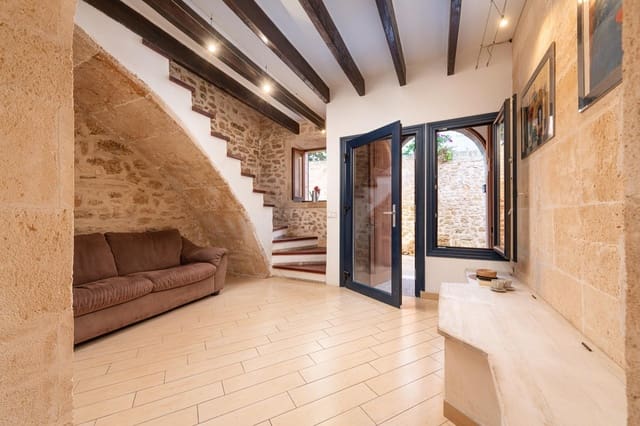 3 makuuhuone Omakotitalo myytävänä paikassa Alcúdia - 550 000 € (Ref: 9619491)