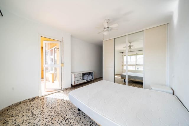 4 bedroom Apartment for sale in La Missió, Palma de Mallorca with garage - € 749,000 (Ref: 9619492)