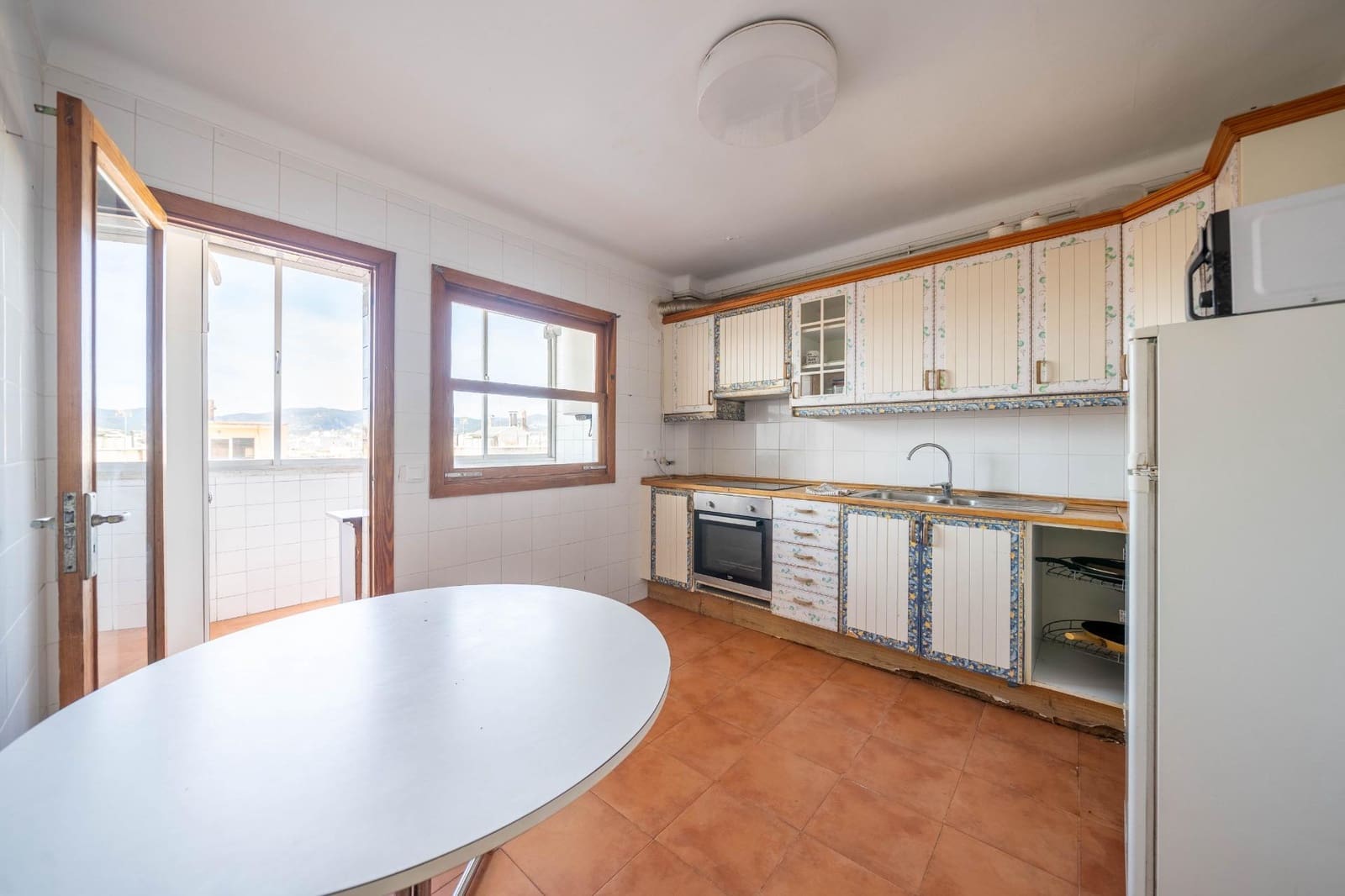 4 bedroom Apartment for sale in Palma de Mallorca with garage - € 749,000 (Ref: 9619492)