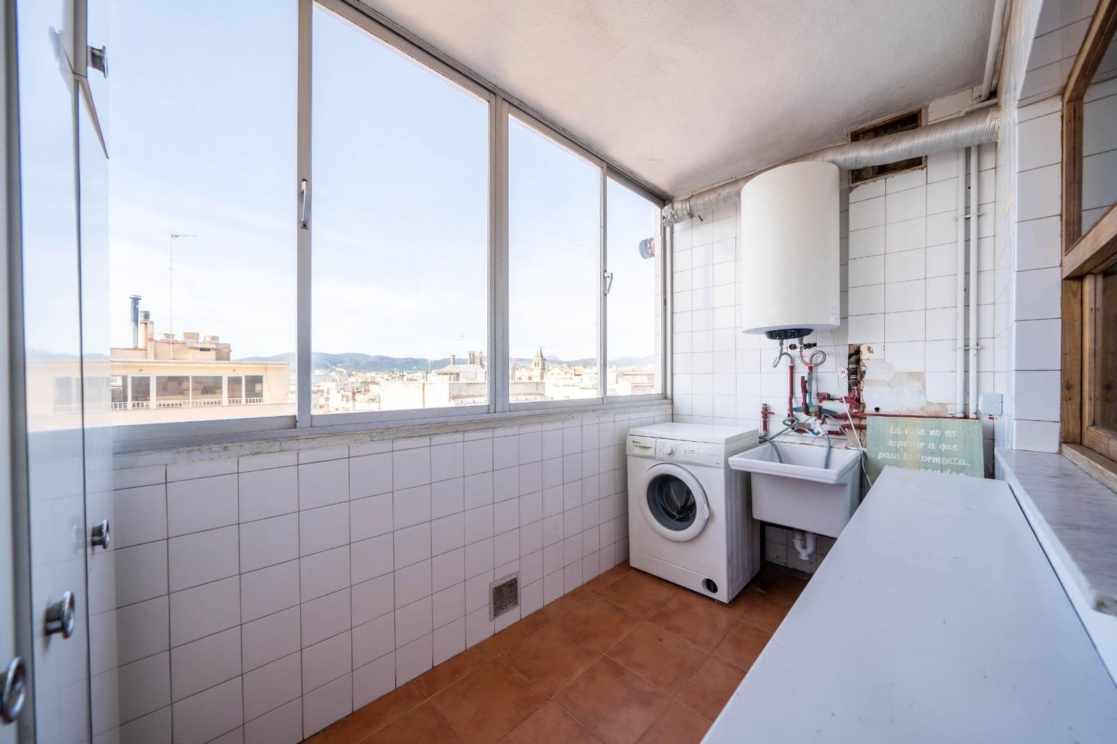 4 bedroom Apartment for sale in Palma de Mallorca with garage - € 749,000 (Ref: 9619492)