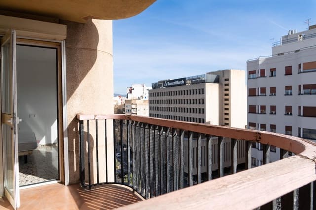 4 bedroom Apartment for sale in La Missió, Palma de Mallorca with garage - € 749,000 (Ref: 9619492)