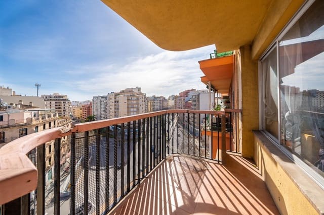 4 bedroom Apartment for sale in La Missió, Palma de Mallorca with garage - € 749,000 (Ref: 9619492)