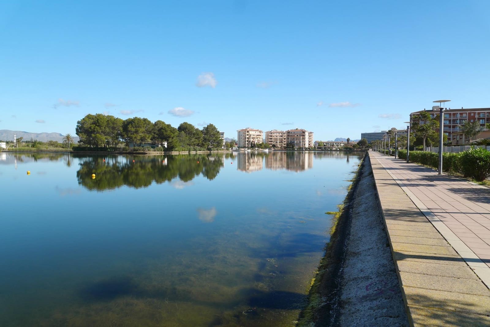 2 slaapkamer Appartement te koop in Alcudia met zwembad - € 380.000 (Ref: 9715105)