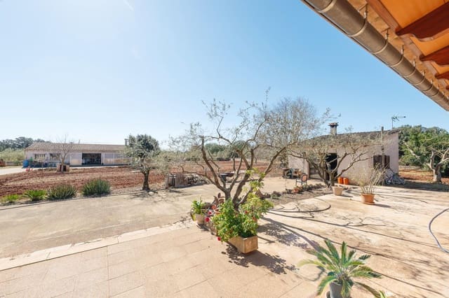 4 soveværelse Finca/Landehus til salg i Inca med garage - € 1.170.000 (Ref: 9788550)