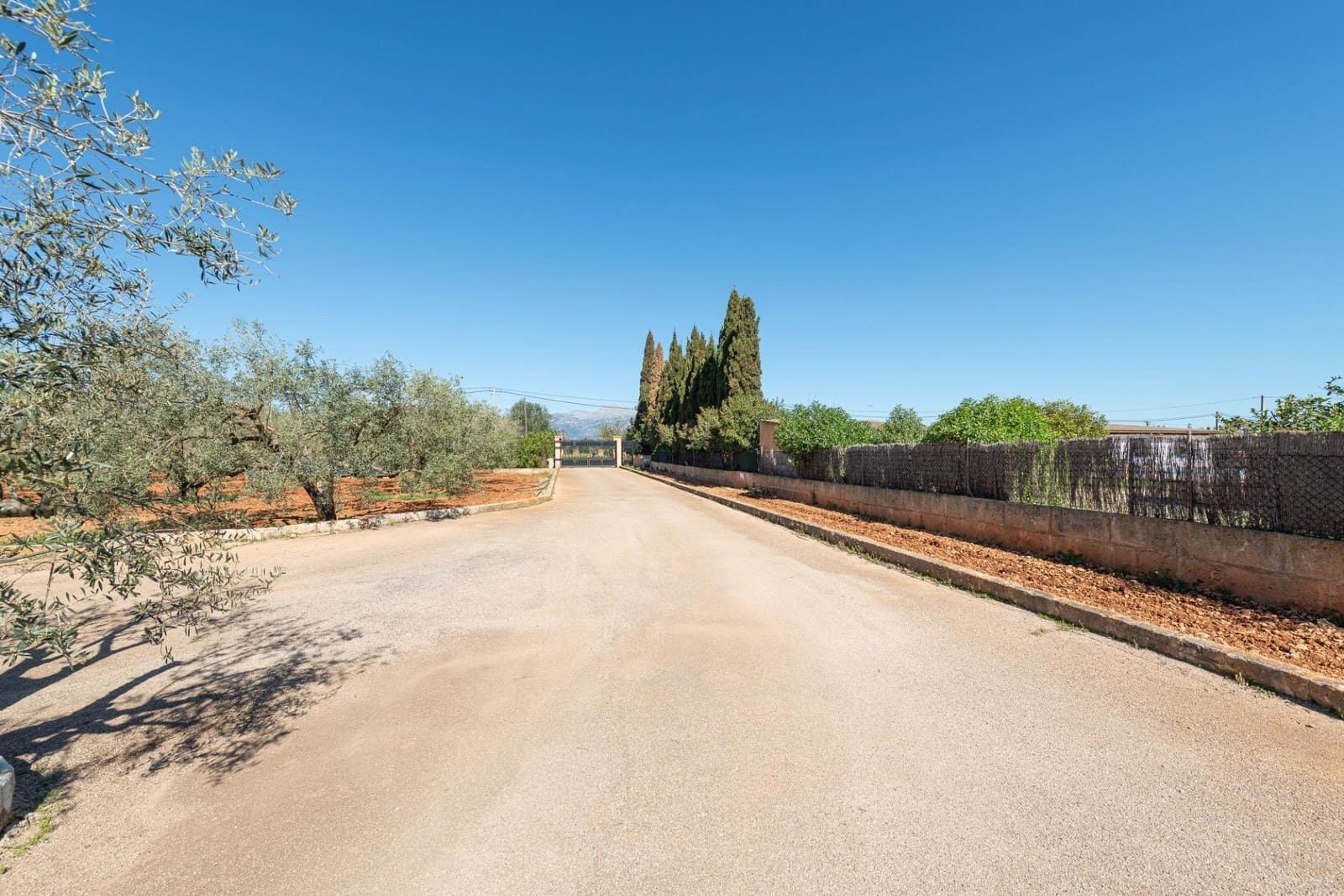 4 soveværelse Finca/Landehus til salg i Inca med garage - € 1.100.000 (Ref: 9788550)