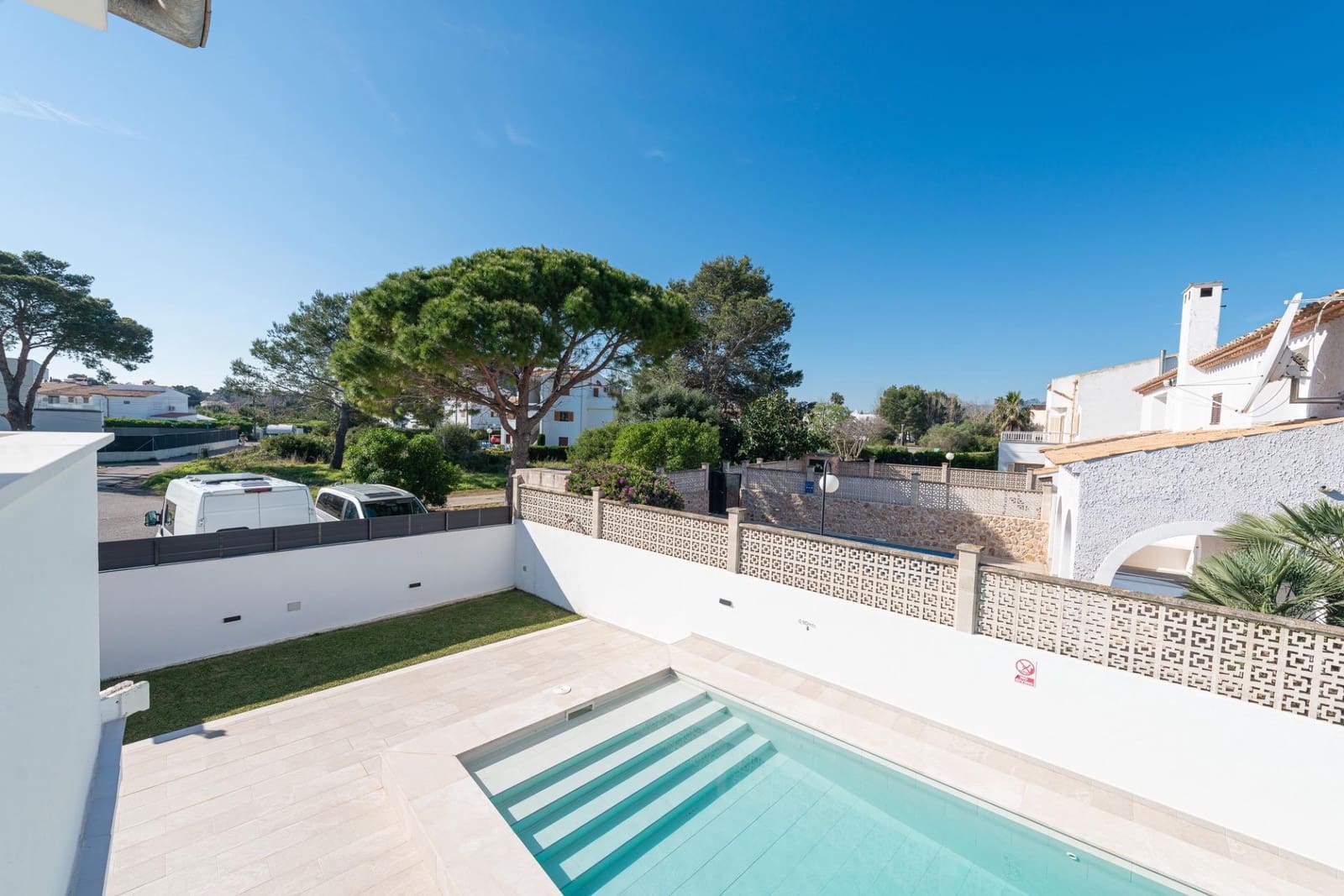 Chalet de 4 habitaciones en Pollensa / Pollença en venta con piscina garaje - 1.395.000 € (Ref: 9788551)