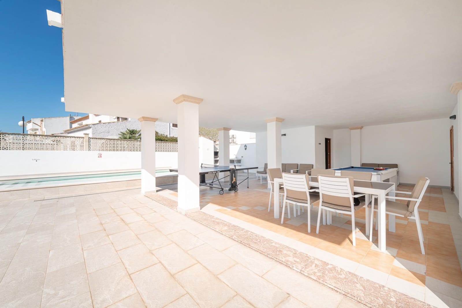 Chalet de 4 habitaciones en Pollensa / Pollença en venta con piscina garaje - 1.395.000 € (Ref: 9788551)