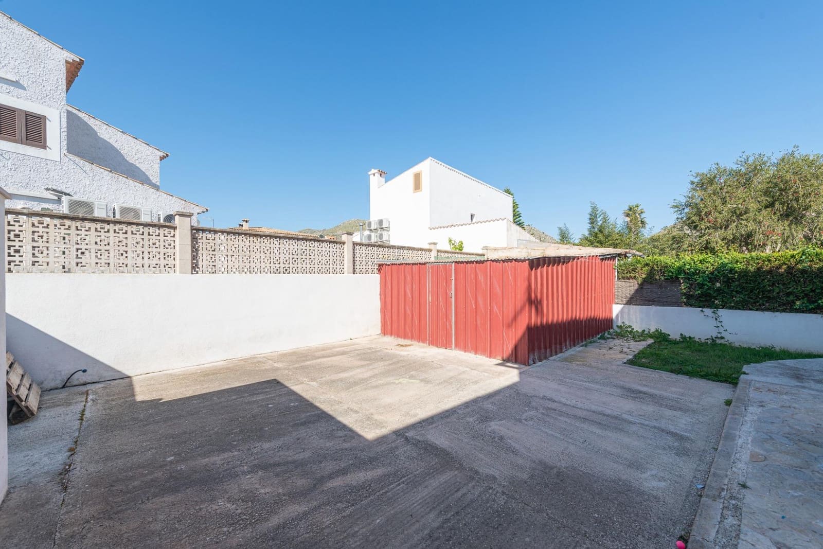 Chalet de 4 habitaciones en Pollensa / Pollença en venta con piscina garaje - 1.395.000 € (Ref: 9788551)