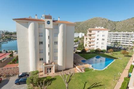 2 slaapkamer Appartement te koop in Alcudia met zwembad - € 375.000 (Ref: 9846621)