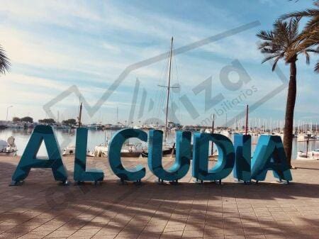 2 slaapkamer Appartement te koop in Puerto de Alcudia - € 320.000 (Ref: 9849617)