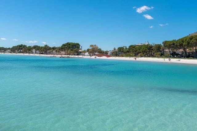 2 makuuhuone Huoneisto myytävänä paikassa Puerto de Alcudia, Alcúdia - 320 000 € (Ref: 9849617)