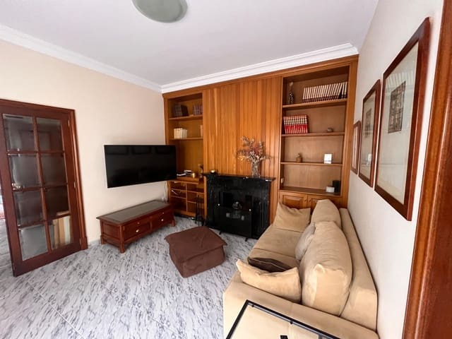 4 soverom Leilighet til leie i Llucmajor - € 2 000 (Ref: 9851943)