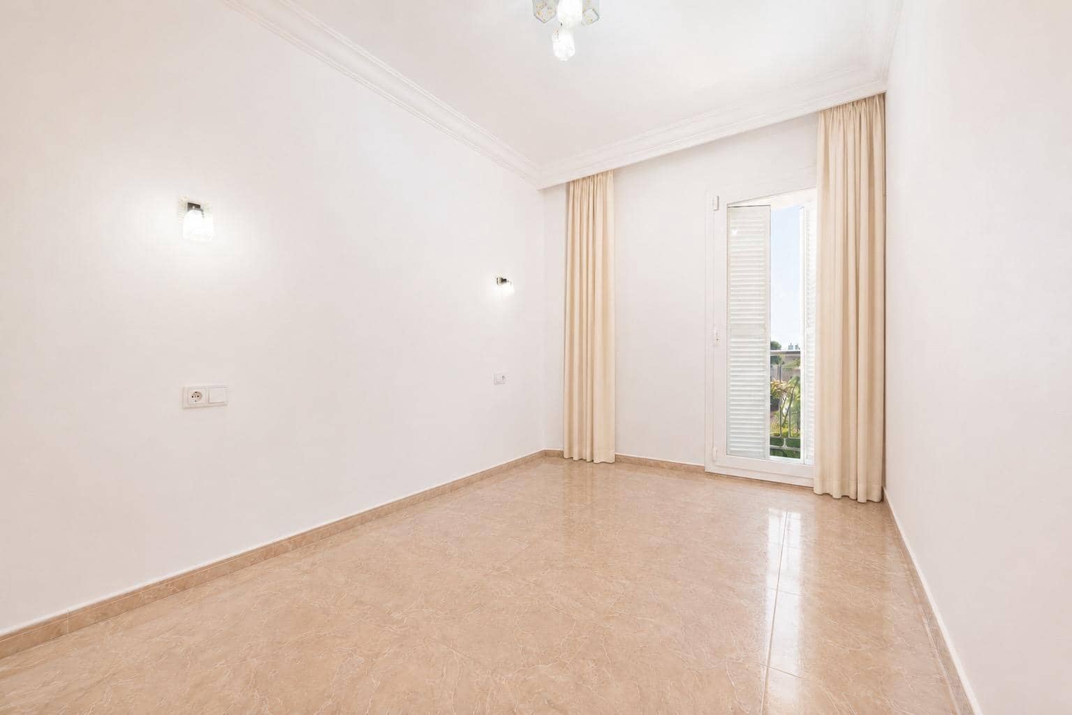 4 makuuhuone Huoneisto myytävänä paikassa Alcudia - 450 000 € (Ref: 9927622)