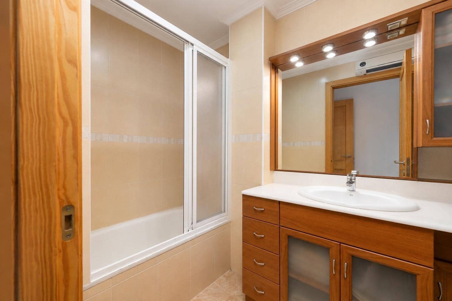 4 makuuhuone Huoneisto myytävänä paikassa Alcudia - 450 000 € (Ref: 9927622)