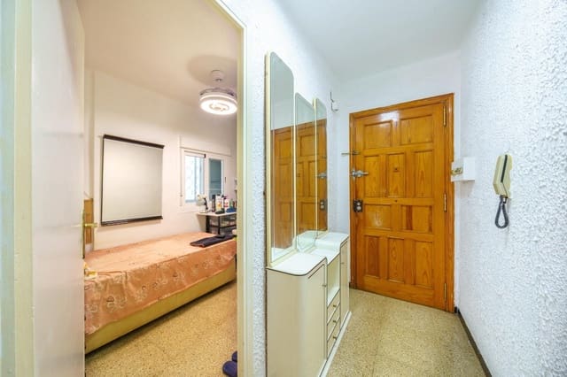 4 soveværelse Lejlighed til salg i Palma de Mallorca - € 305.000 (Ref: 9945908)