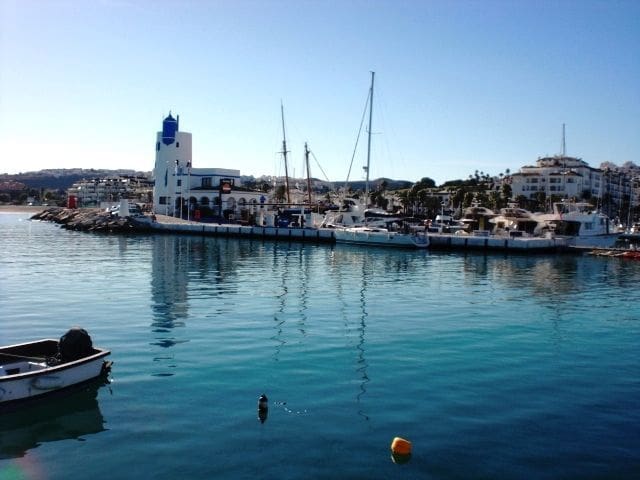 3 chambre Villa/Maison Semi-Mitoyenne à vendre à Manilva avec piscine garage - 603 000 € (Ref: 9723745)