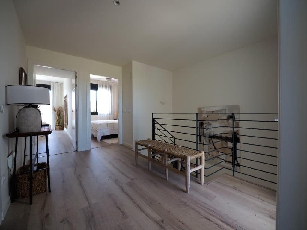 3 chambre Villa/Maison Semi-Mitoyenne à vendre à Manilva avec piscine garage - 603 000 € (Ref: 9723745)