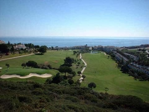 3 chambre Villa/Maison Semi-Mitoyenne à vendre à Manilva avec piscine garage - 603 000 € (Ref: 9723745)