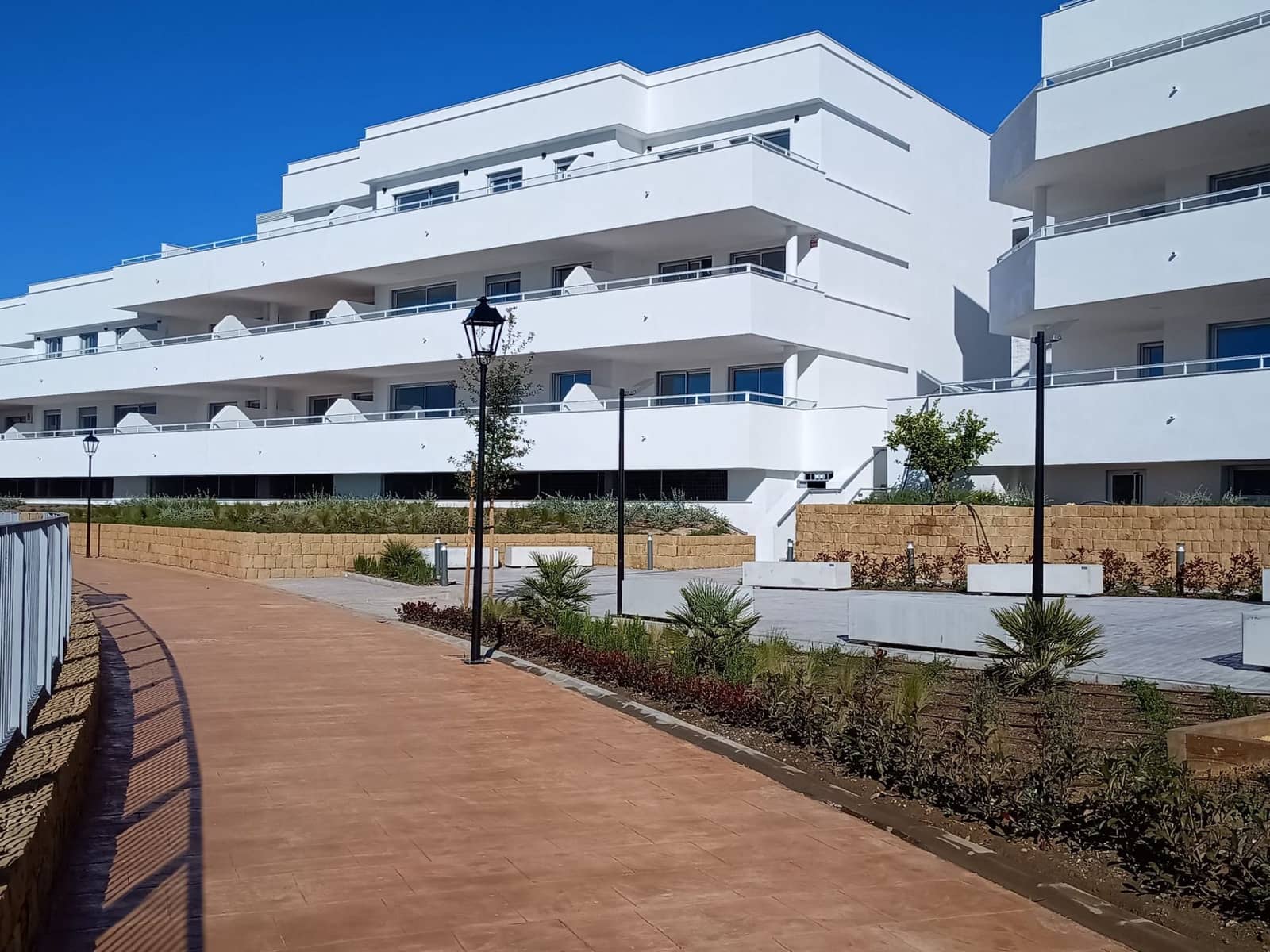 2 bedroom Flat for sale in Cancelada with pool garage - € 375,000 (Ref: 9723748)