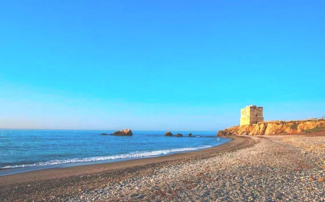 3 Zimmer Wohnung zu verkaufen in Bahia de Casares mit Pool Garage - 260.000 € (Ref: 9723751)