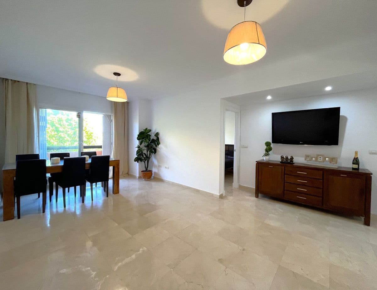 3 Zimmer Wohnung zu verkaufen in Bahia de Casares mit Pool Garage - 260.000 € (Ref: 9723751)