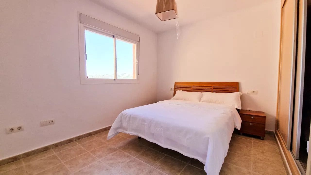 3 Zimmer Wohnung zu verkaufen in Bahia de Casares mit Pool Garage - 260.000 € (Ref: 9723751)