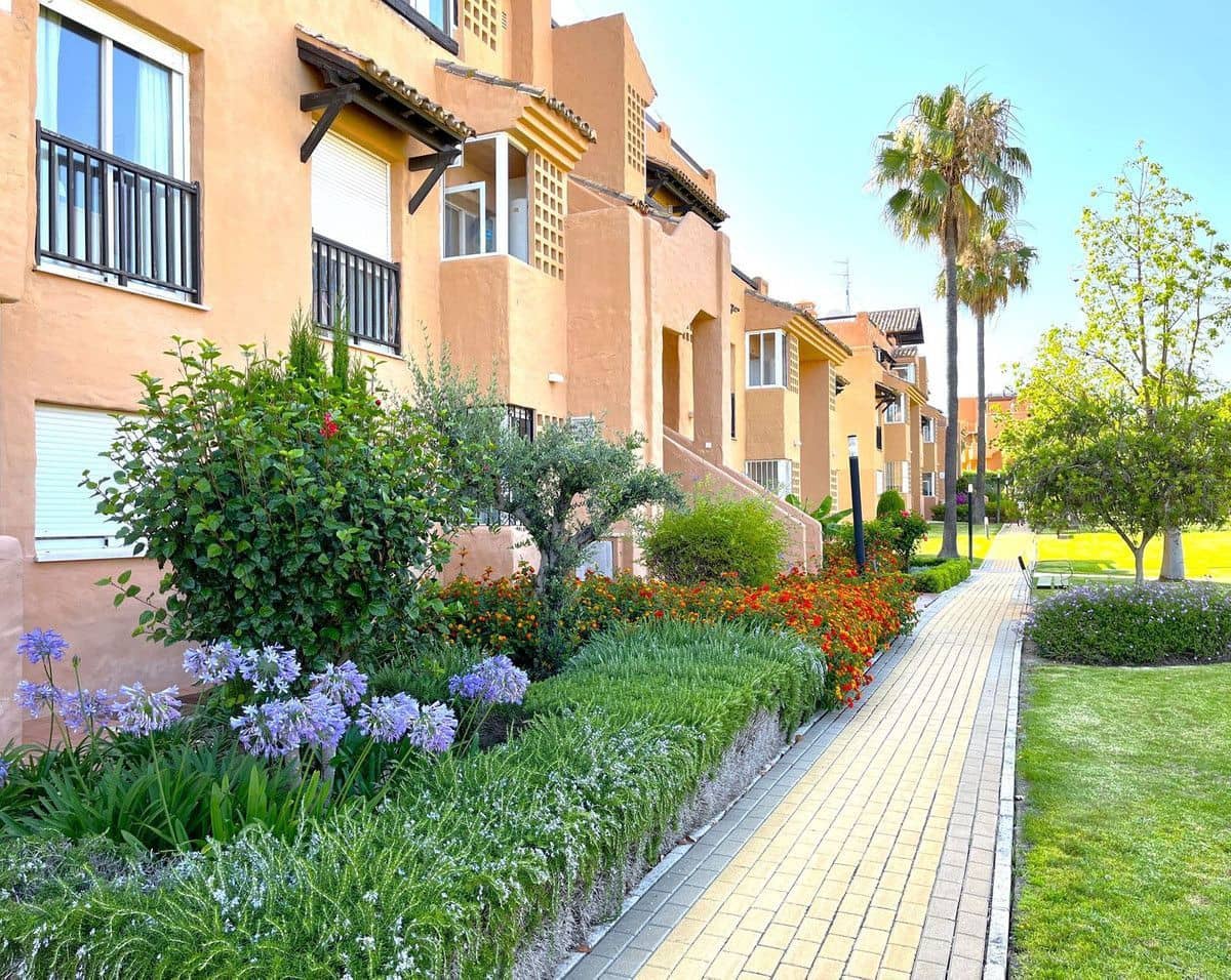 3 Zimmer Wohnung zu verkaufen in Bahia de Casares mit Pool Garage - 260.000 € (Ref: 9723751)