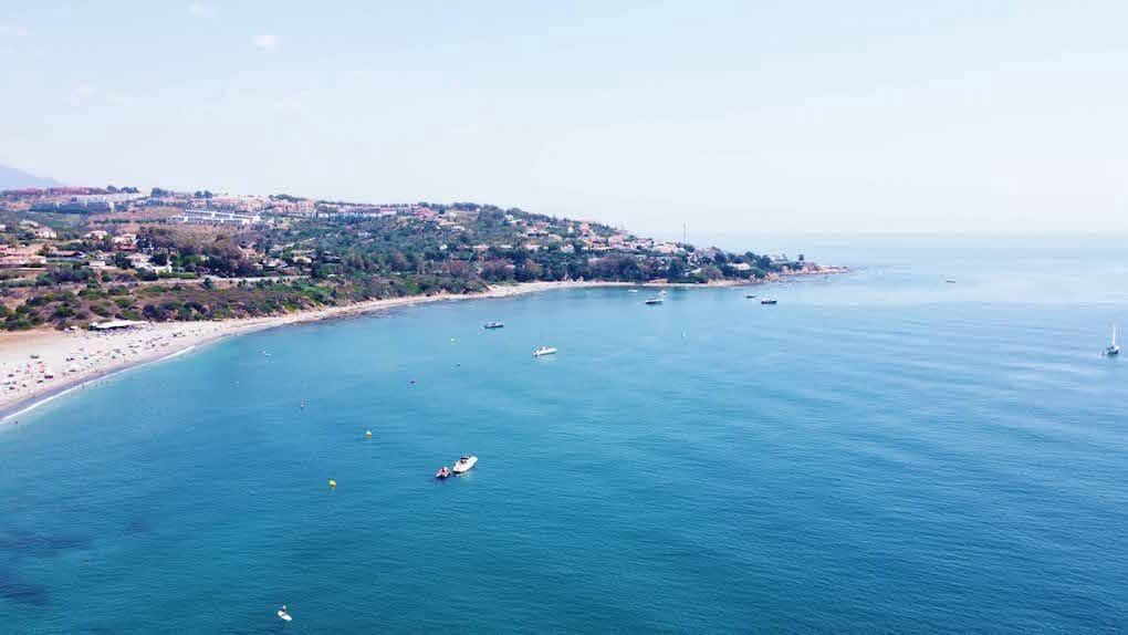 Chalet de 3 habitaciones en Manilva en venta con piscina garaje - 650.000 € (Ref: 9723756)