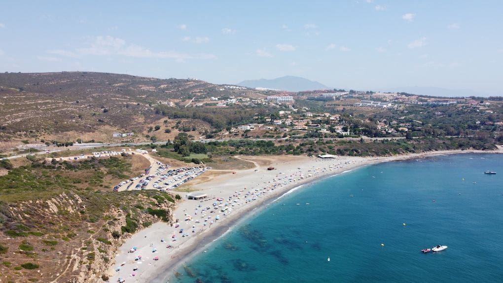 Chalet de 3 habitaciones en Manilva en venta con piscina garaje - 650.000 € (Ref: 9723756)