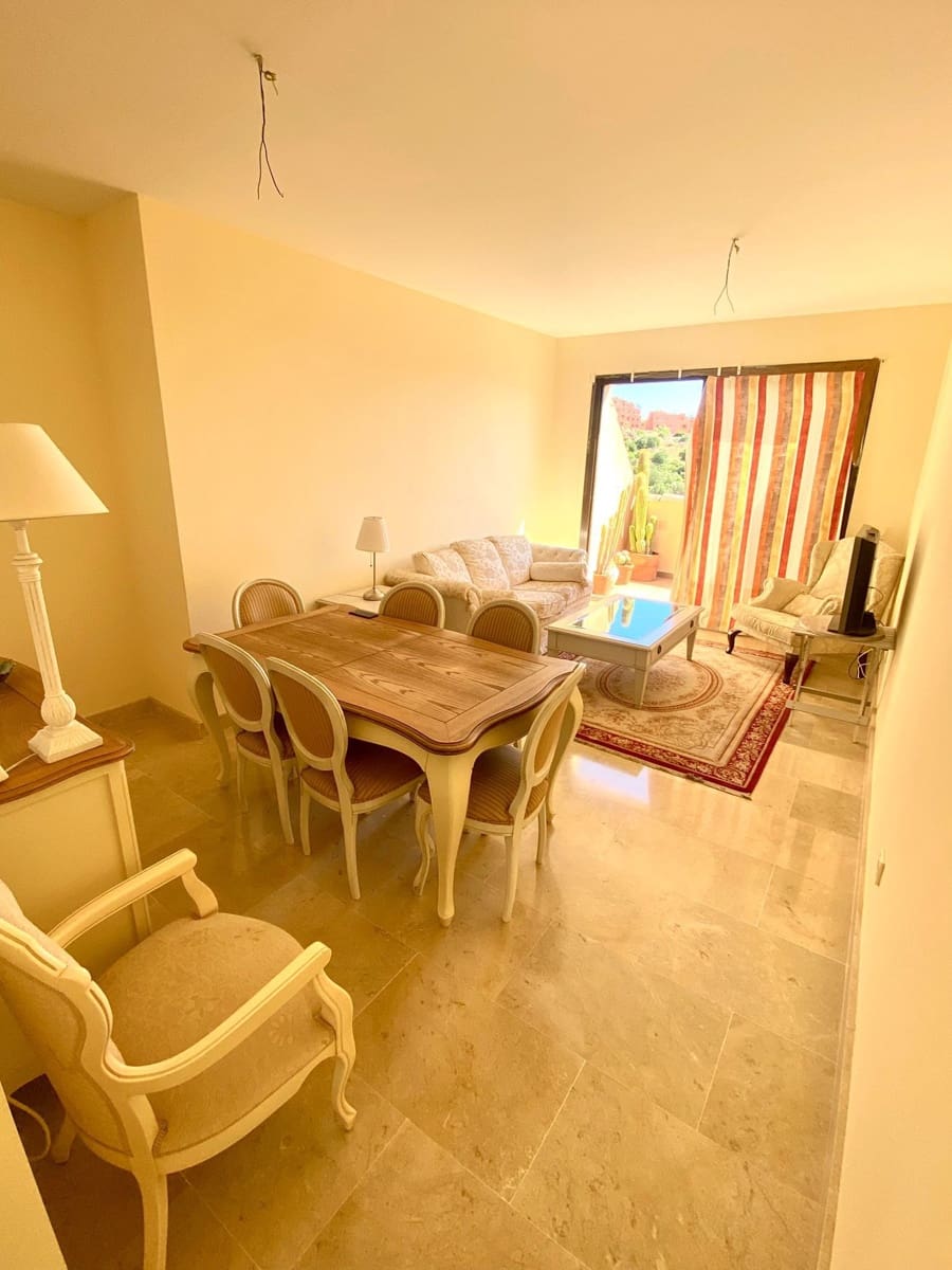 2 soveværelse Penthouse til salg i San Luis de Sabinillas med swimmingpool garage - € 162.000 (Ref: 9723760)