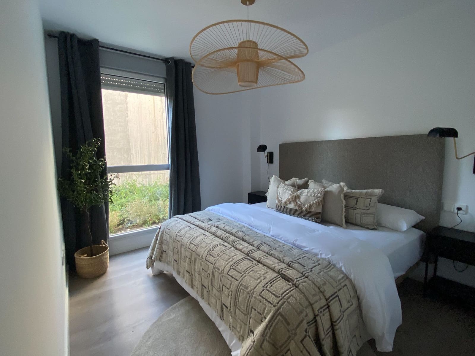 2 Zimmer Wohnung zu verkaufen in Estepona mit Pool Garage - 280.000 € (Ref: 9723762)