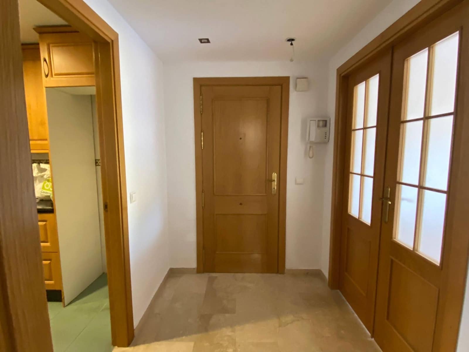 2 bedroom Flat for sale in Estepona with pool garage - € 220,000 (Ref: 9723764)