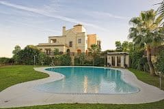 2 chambre Villa/Maison Semi-Mitoyenne à vendre à Sotogrande avec piscine garage - 550 000 € (Ref: 9723767)