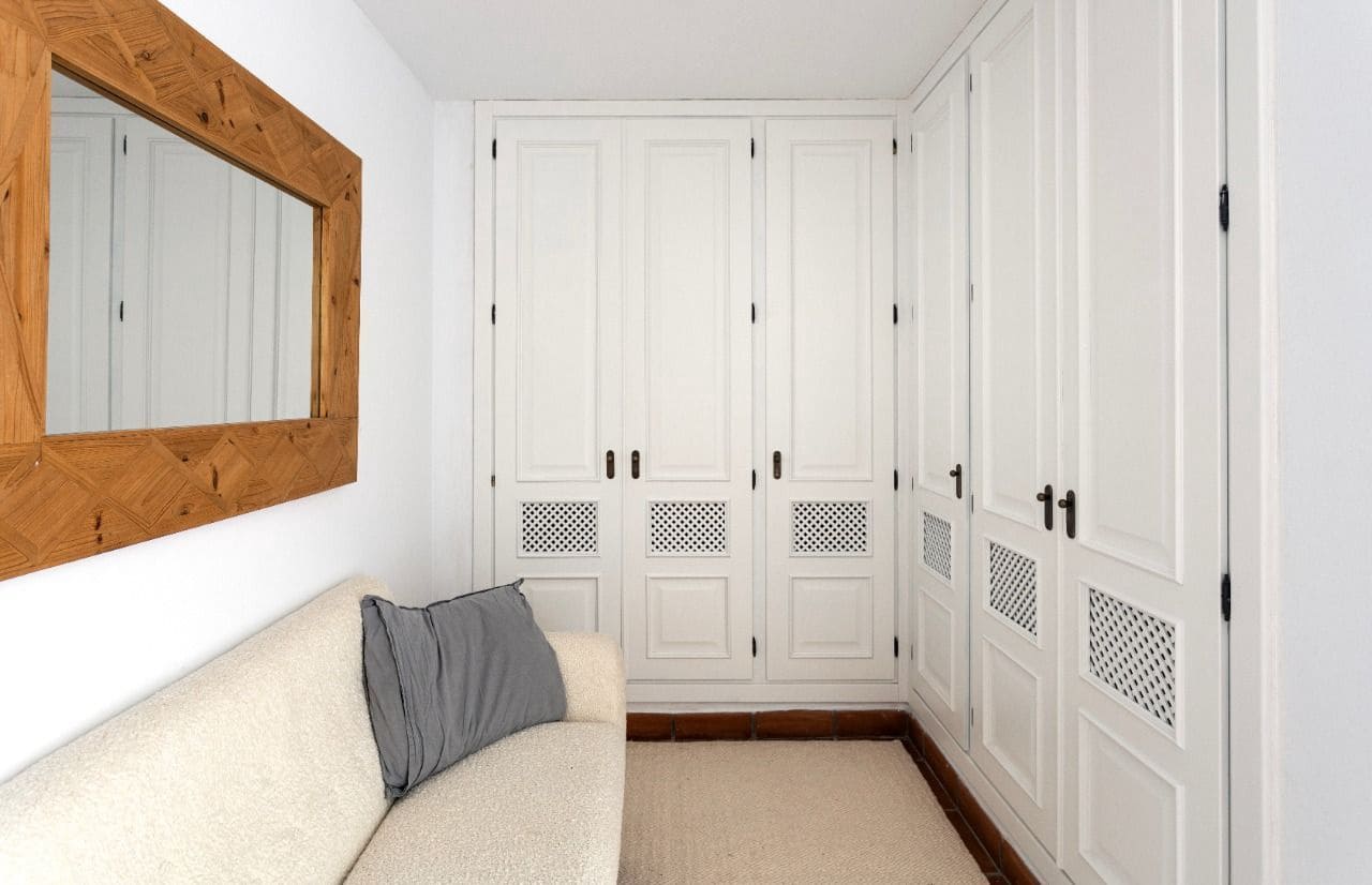 2 chambre Villa/Maison Semi-Mitoyenne à vendre à Sotogrande avec piscine garage - 550 000 € (Ref: 9723767)