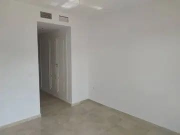 2 bedroom Flat for sale in Estepona with pool garage - € 220,000 (Ref: 9723768)