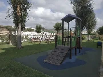 2 bedroom Flat for sale in Estepona with pool garage - € 220,000 (Ref: 9723768)