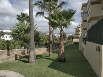 2 bedroom Flat for sale in Estepona with pool garage - € 220,000 (Ref: 9723768)