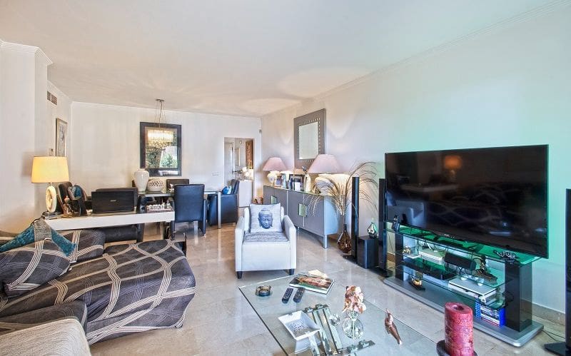 2 Zimmer Wohnung zu verkaufen in Bahia de Casares mit Pool Garage - 242.000 € (Ref: 9723770)