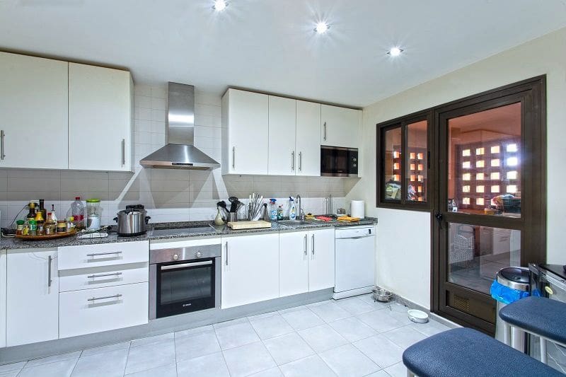 2 Zimmer Wohnung zu verkaufen in Bahia de Casares mit Pool Garage - 242.000 € (Ref: 9723770)