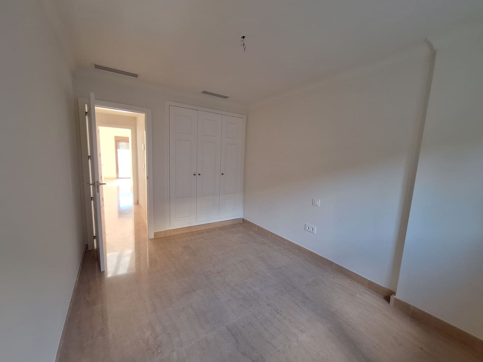 Pareado de 3 habitaciones en Estepona en venta con piscina garaje - 470.250 € (Ref: 9751643)