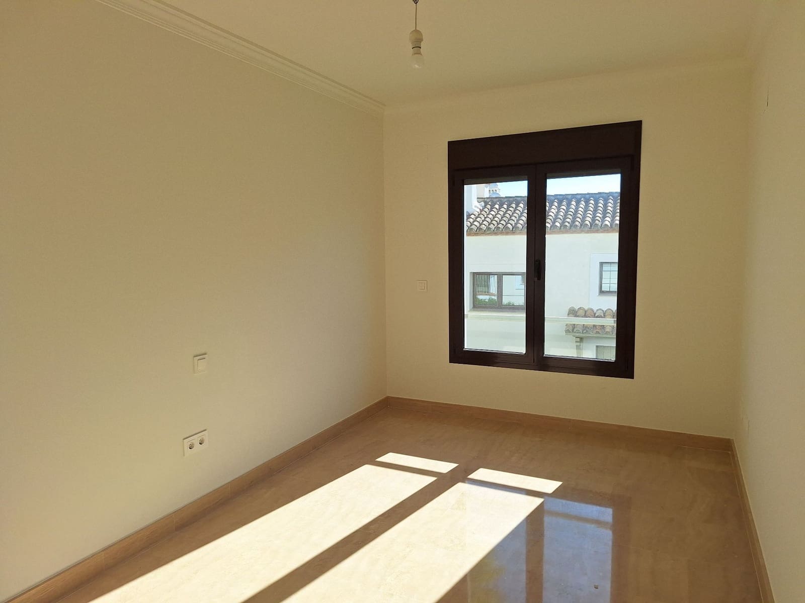Pareado de 3 habitaciones en Estepona en venta con piscina garaje - 470.250 € (Ref: 9751643)