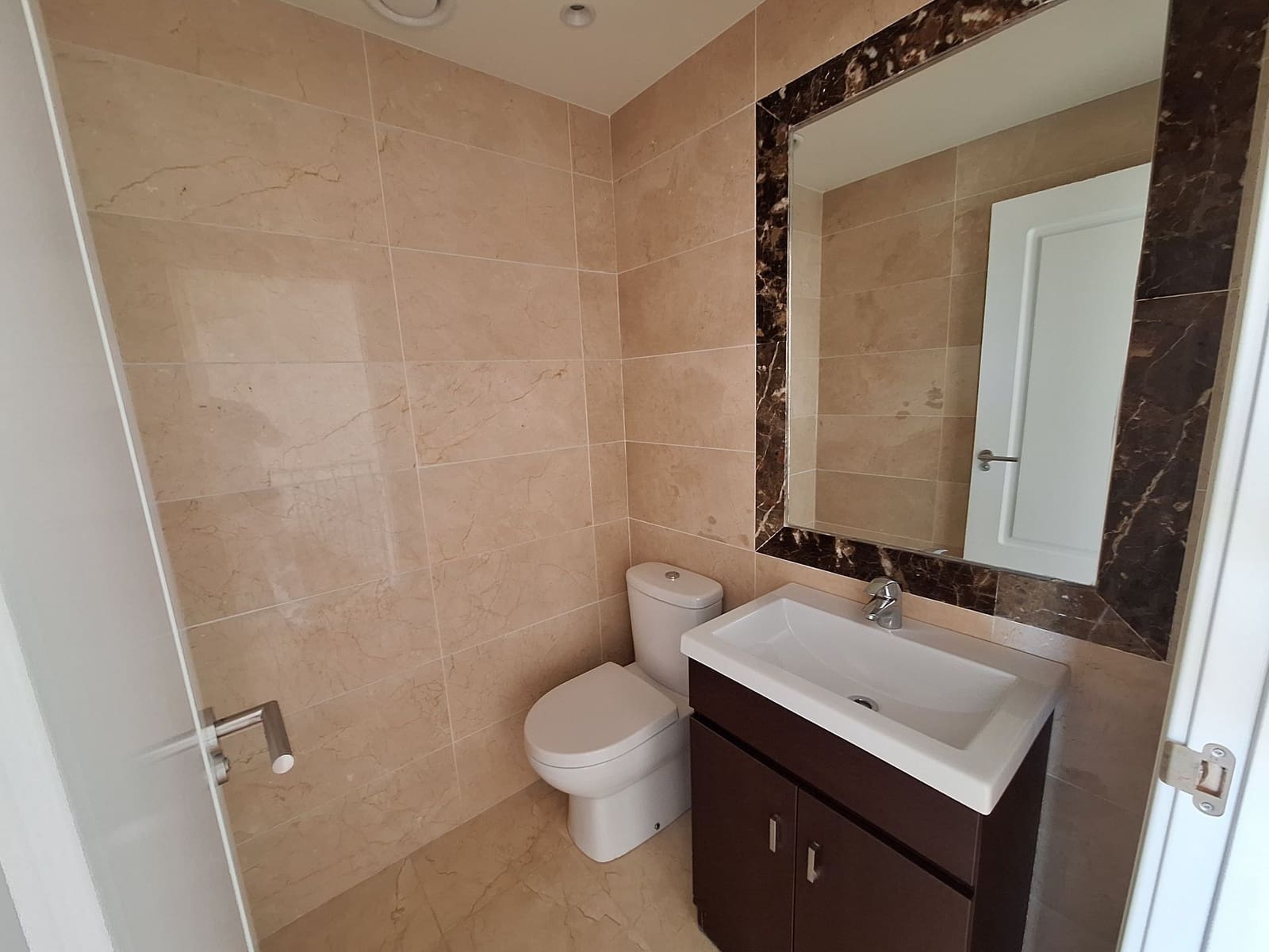 Pareado de 3 habitaciones en Estepona en venta con piscina garaje - 470.250 € (Ref: 9751643)