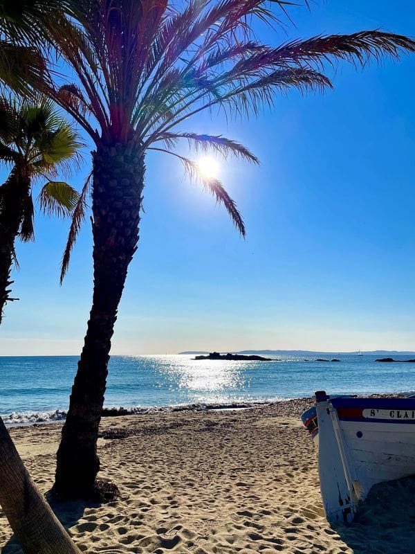 4 soveværelse Villa til salg i Estepona med swimmingpool garage - € 730.000 (Ref: 9751645)