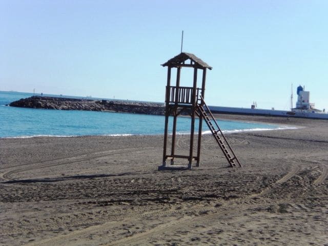 2 makuuhuone Asunto myytävänä paikassa Chullera, Manilva mukana uima-altaan 
autotalli - 351 520 € (Ref: 9751646)