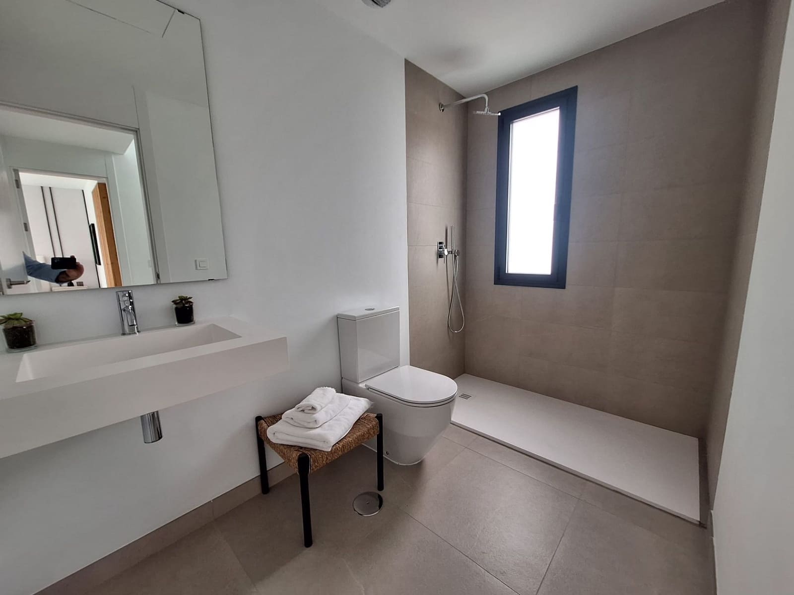 3 makuuhuone Huvila myytävänä paikassa Estepona mukana uima-altaan 
autotalli - 850 000 € (Ref: 9751647)