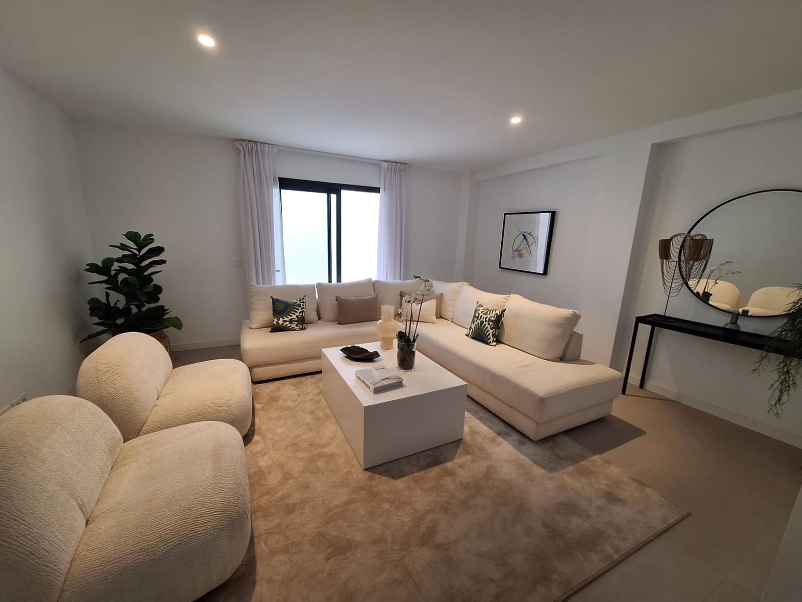 3 makuuhuone Huvila myytävänä paikassa Estepona mukana uima-altaan 
autotalli - 850 000 € (Ref: 9751647)