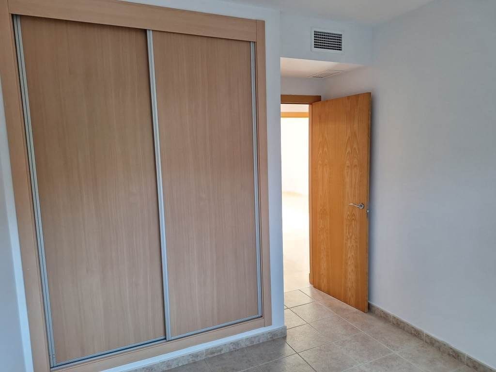 2 slaapkamer Appartement te koop in Bahia de Casares met zwembad garage - € 242.000 (Ref: 9751650)