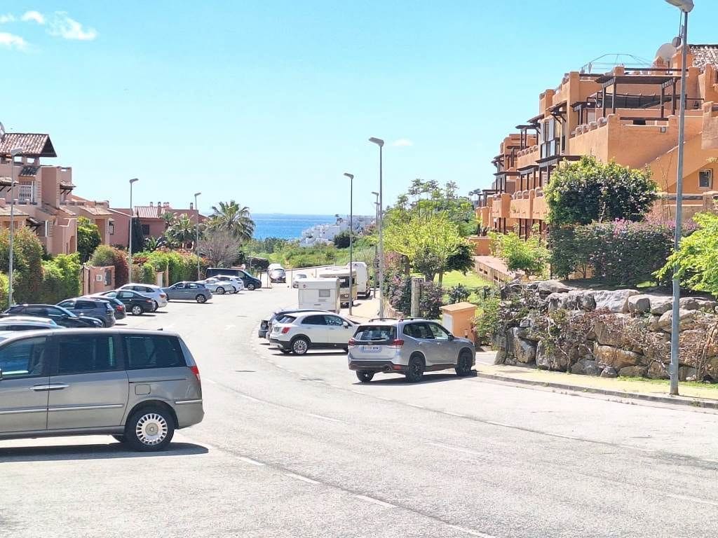 2 slaapkamer Appartement te koop in Bahia de Casares met zwembad garage - € 242.000 (Ref: 9751650)