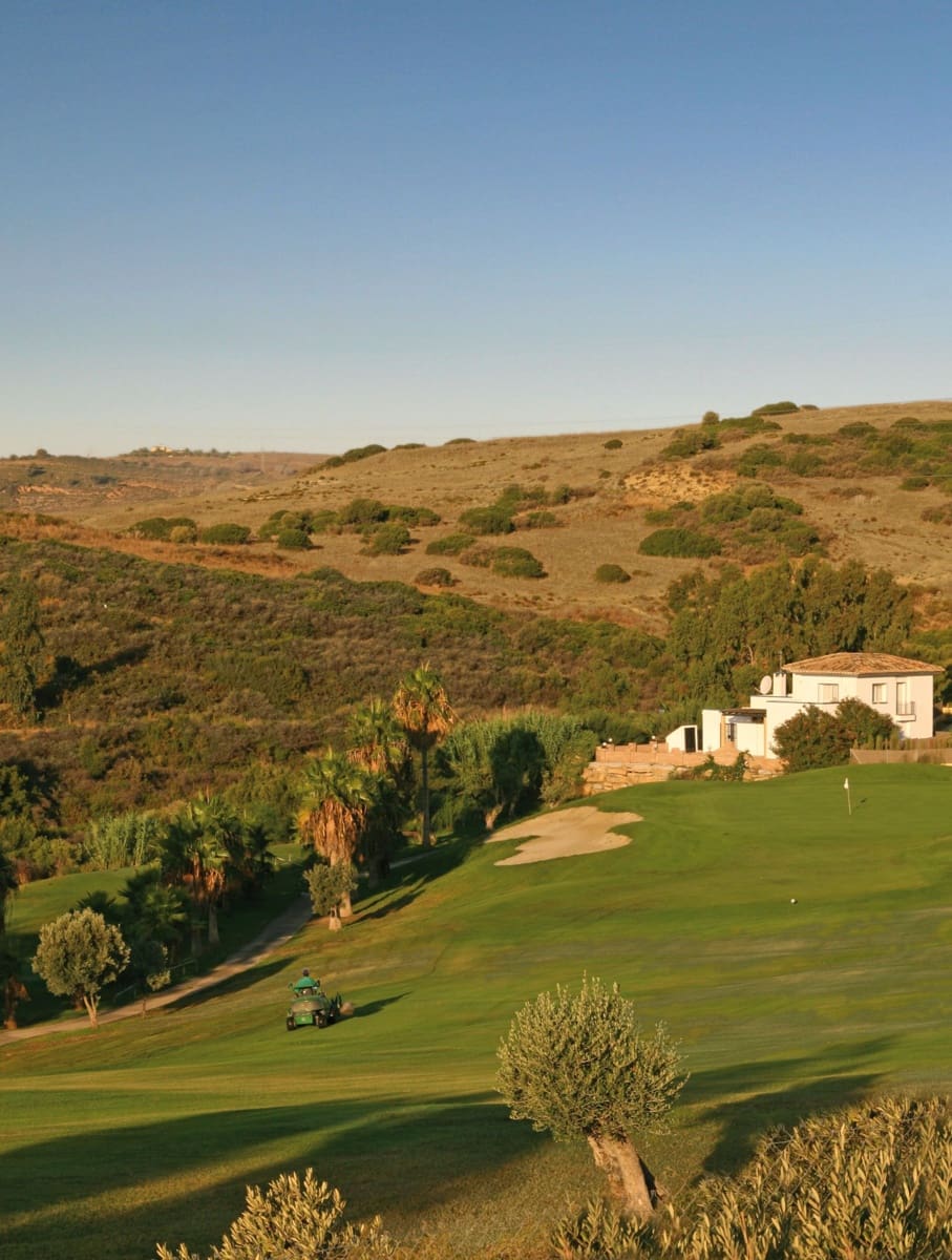 3 sovrum Semi-fristående Villa till salu i Estepona med pool garage - 470 250 € (Ref: 9751651)